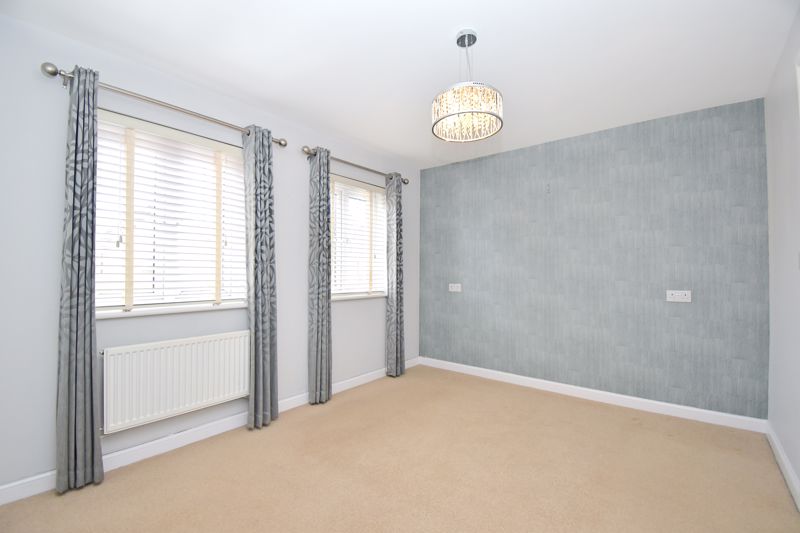 Bedroom- click for photo gallery